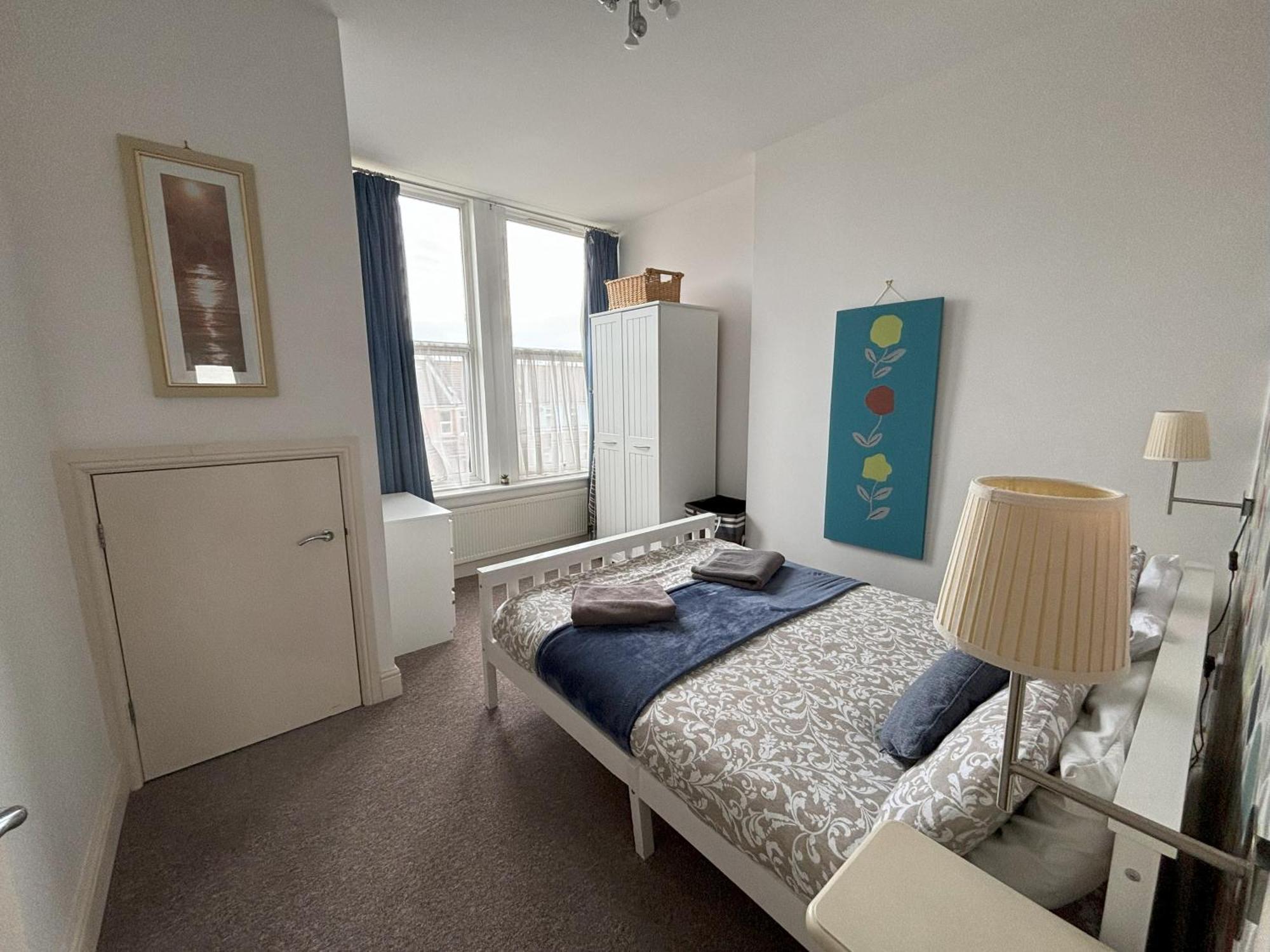 Seabreeze Apartment Истбурн Экстерьер фото